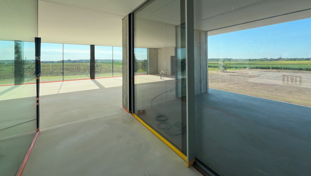 mikrocement w salonie