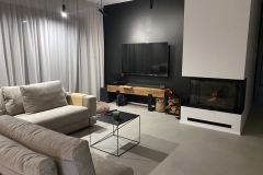 posadzka z mikrocementu w salonie