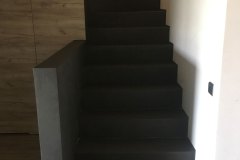 mikrocement na schodach
