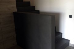 mikrocement na schodach