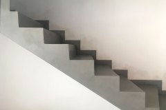 mikrocement na schodach