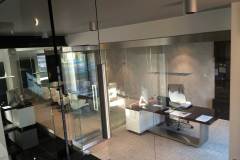 mikrocement na ścianie